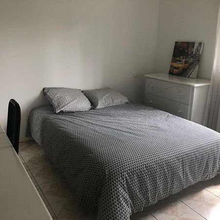 Villa Plein Pied Rez-De-Chaussee+1 Avec Dependance เซอนง ภายนอก รูปภาพ